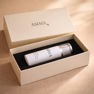 Anwendung des Pigment Control Serums im Morgenritual